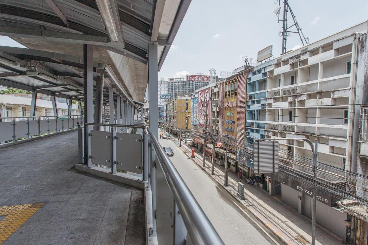 U4 Large 2 Bed Full Kitchen 200m To Bts Pangsapuri Bangkok